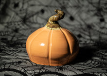 Load image into Gallery viewer, Jack O&#39;Lantern