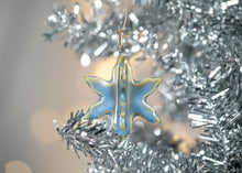 Load image into Gallery viewer, Snowflake ornament